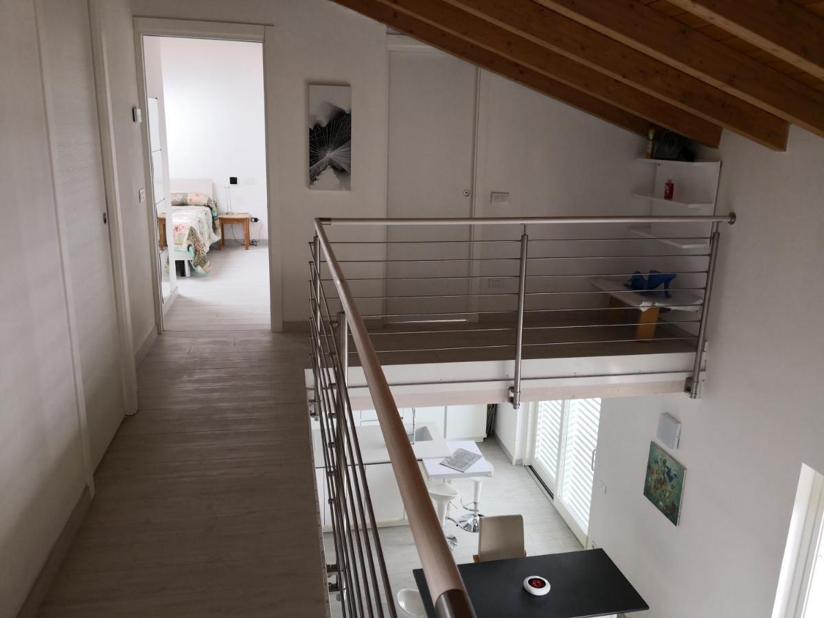 Charme Lake Loft Ispra Luaran gambar