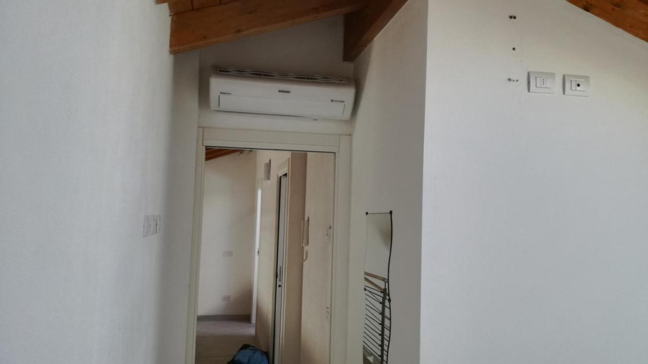 Charme Lake Loft Ispra Luaran gambar
