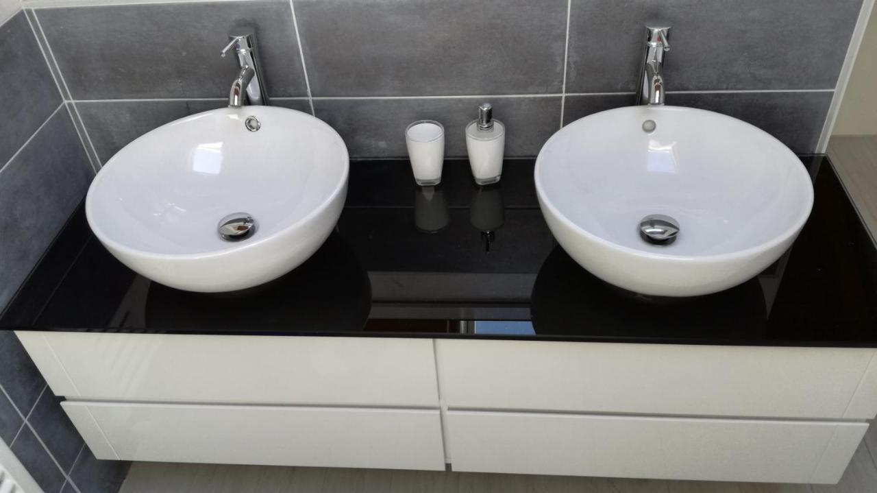 Charme Lake Loft Ispra Luaran gambar