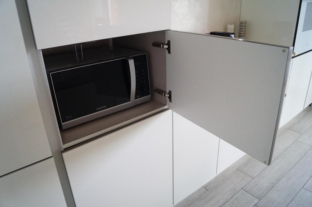 Charme Lake Loft Ispra Luaran gambar